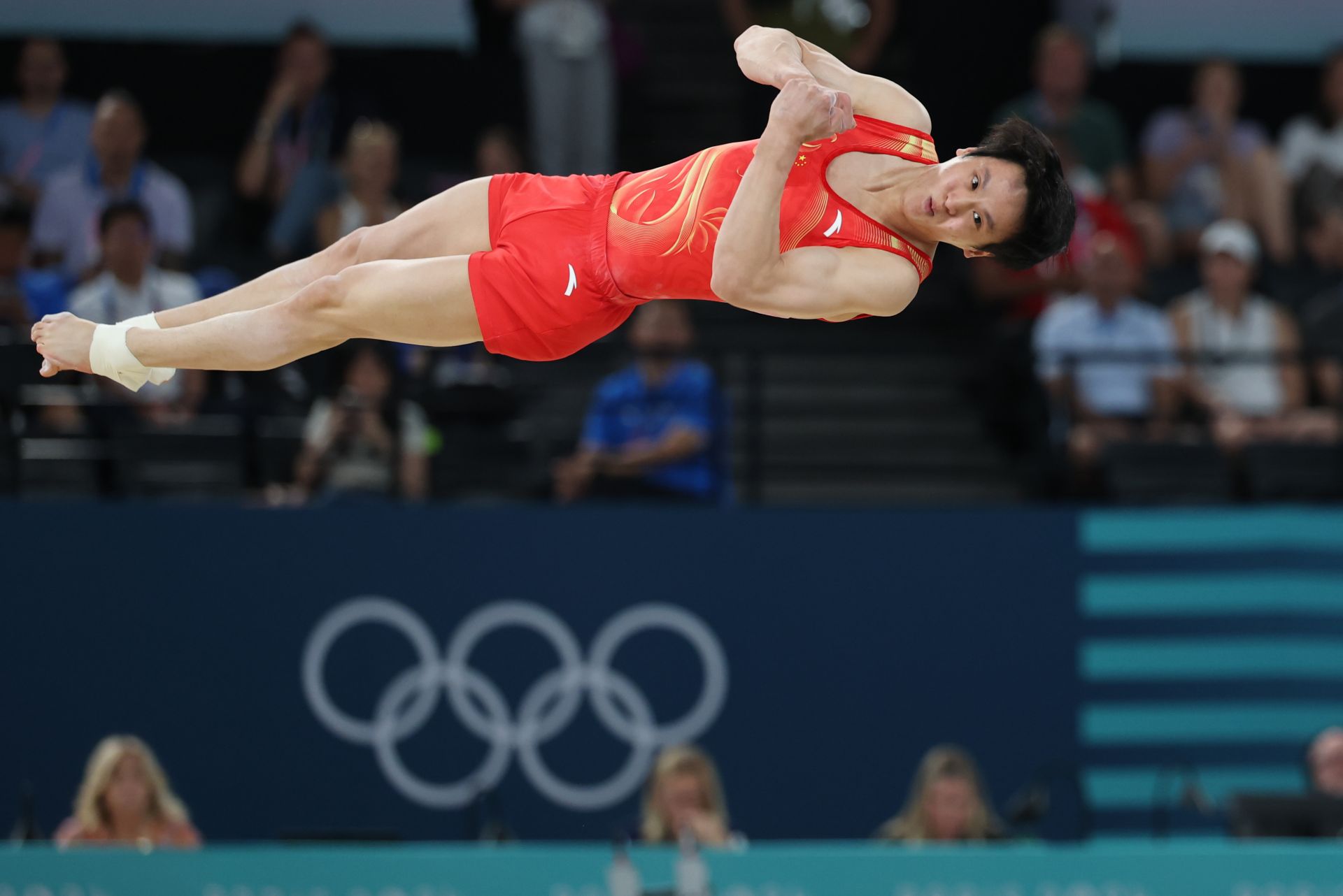 中国运动员获得银牌　奋力拼搏