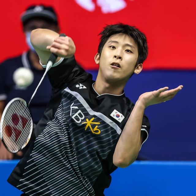 卫冕冠军屡战屡败，猛龙备战加紧