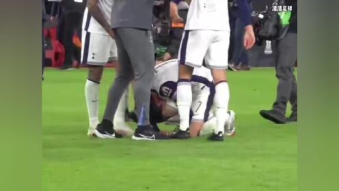 包含国安场边指挥情绪激动，孙兴慜队员怒摔水瓶的词条